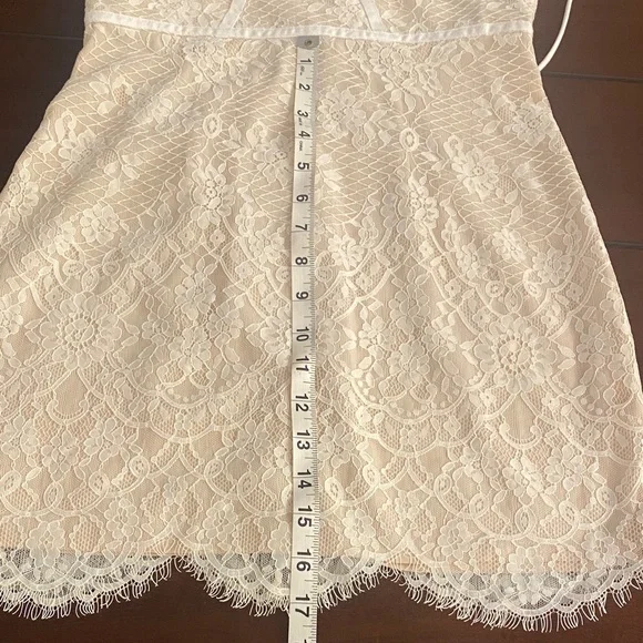 Superdown Cream Lace Tie-Strap Mini Dress Size S - Picture 7 of 9